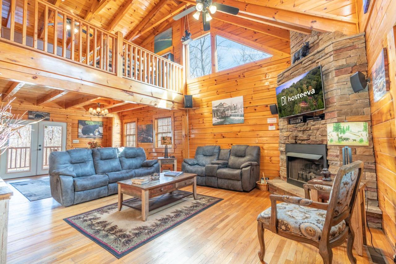 Comfort Cabin Bearway To Heaven W Private Hot Tub Pigeon Forge Εξωτερικό φωτογραφία