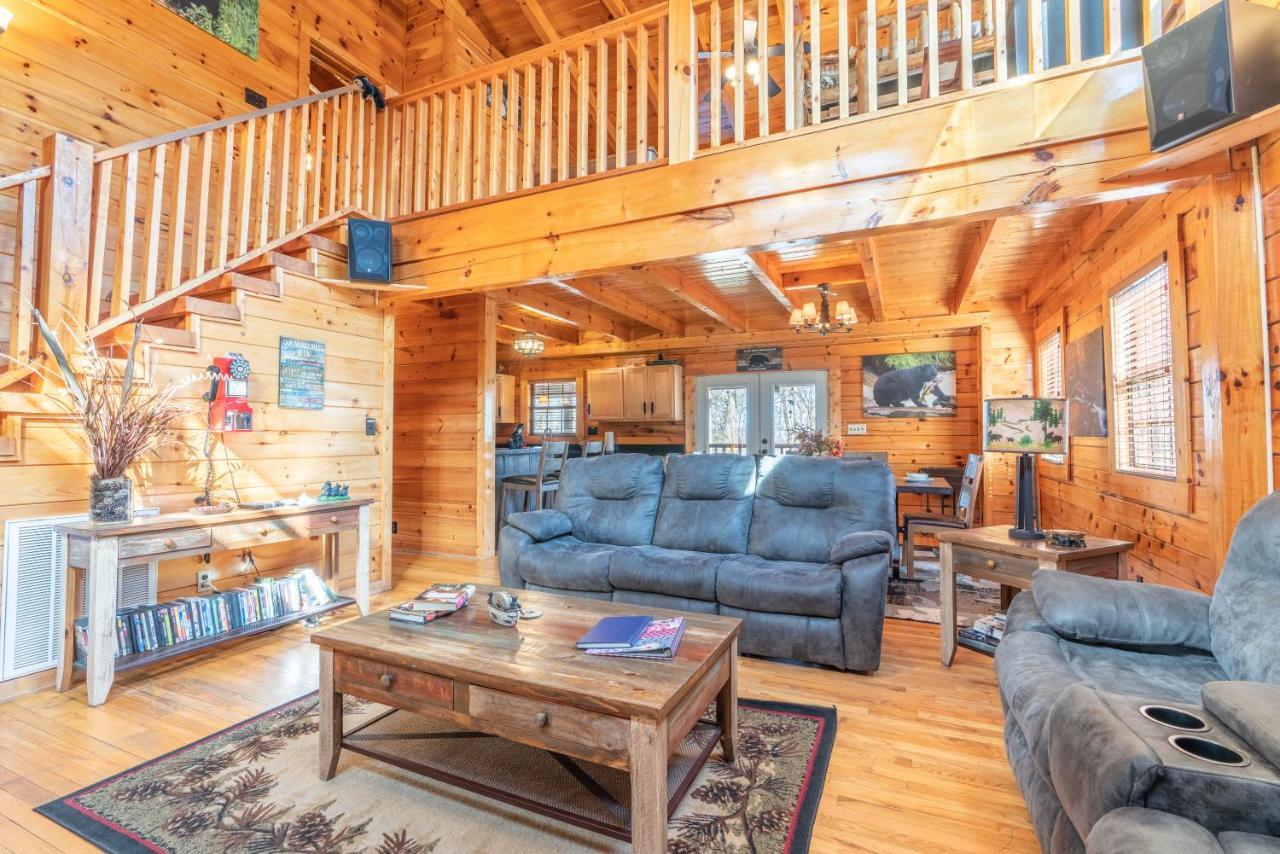 Comfort Cabin Bearway To Heaven W Private Hot Tub Pigeon Forge Εξωτερικό φωτογραφία