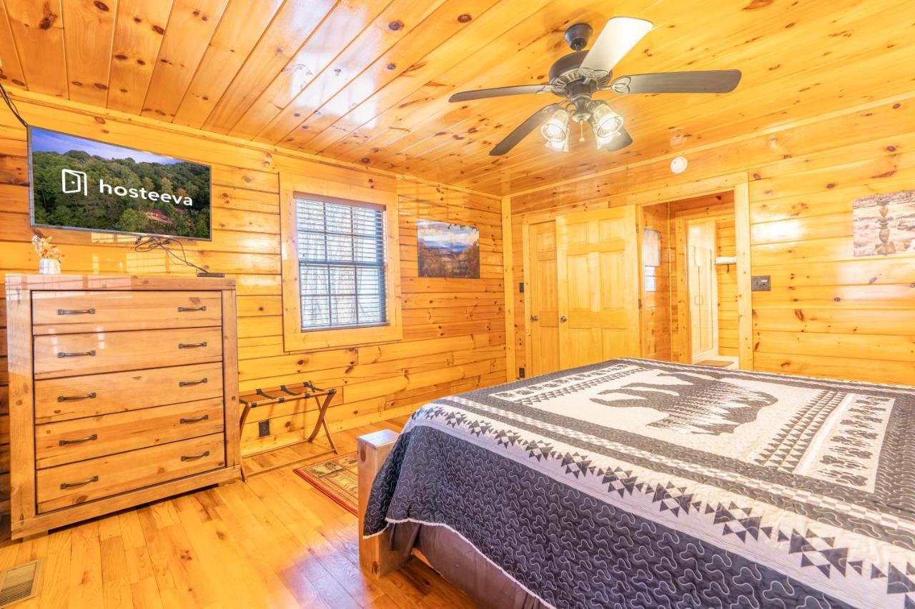 Comfort Cabin Bearway To Heaven W Private Hot Tub Pigeon Forge Εξωτερικό φωτογραφία