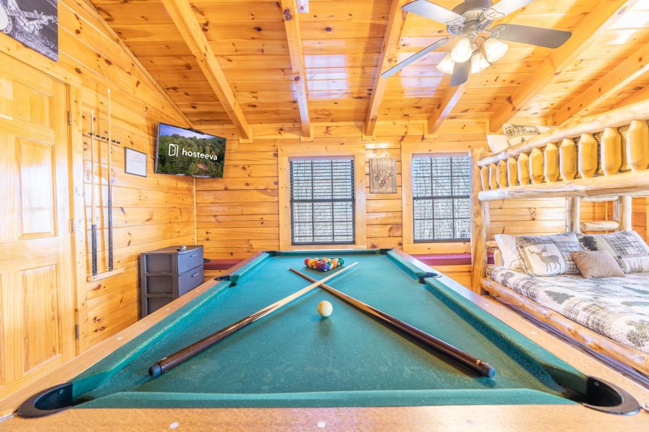 Comfort Cabin Bearway To Heaven W Private Hot Tub Pigeon Forge Εξωτερικό φωτογραφία