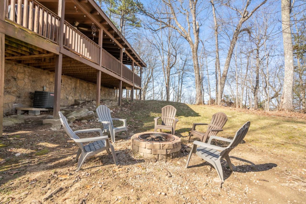 Comfort Cabin Bearway To Heaven W Private Hot Tub Pigeon Forge Εξωτερικό φωτογραφία