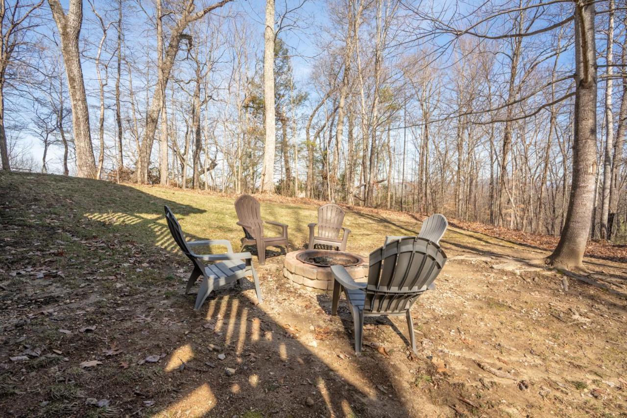 Comfort Cabin Bearway To Heaven W Private Hot Tub Pigeon Forge Εξωτερικό φωτογραφία